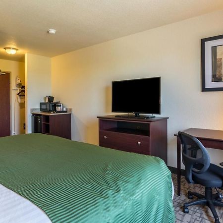 Cobblestone Inn & Suites - Lakin エクステリア 写真