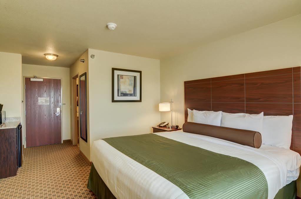 Cobblestone Inn & Suites - Lakin エクステリア 写真