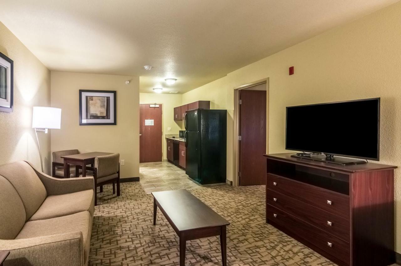Cobblestone Inn & Suites - Lakin エクステリア 写真